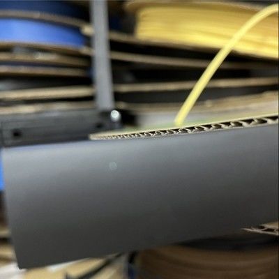 Buen precio Tubería negra libre del encogimiento del calor del halógeno en línea