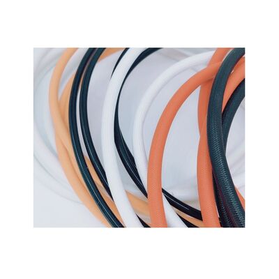 Buen precio Excelente flexibilidad Tubo resistente al aislamiento con manga blanca de fibra de vidrio de silicona para protección de cables y resistencia al calor en línea