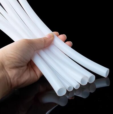 Buen precio Tubo de PTFE blanco fácil de operar, resistente a altas temperaturas y fuerte resistencia al desgaste, duradero para aplicaciones industriales en línea