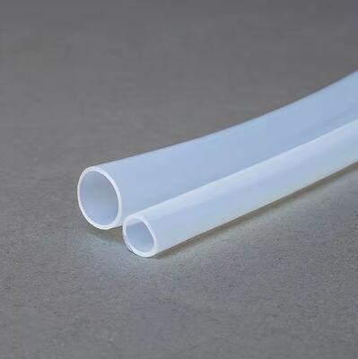 Buen precio A buen precio, aislante de 1/4 de PTFE transparente que garantiza un aislamiento eléctrico duradero e inercia química en línea