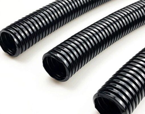 Buen precio Tubo de PVC corrugado para interiores y exteriores Tubo de cloruro de polivinilo duradero adecuado para aplicaciones de riego y construcción de fontanería en línea