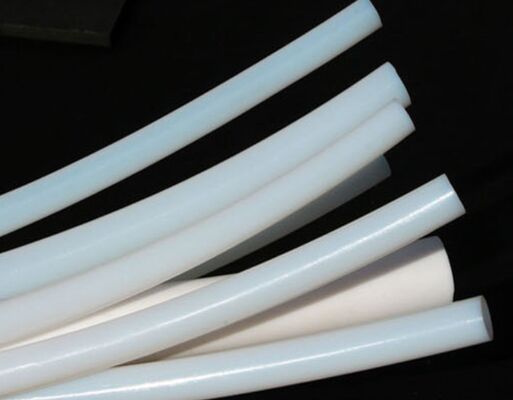 Buen precio Manga de PET con excelente resistencia química, adecuada para necesidades de arnés de cables y aislamiento de cables en línea